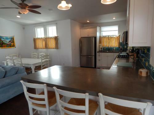 359 1st Street One-bedroom Apartment