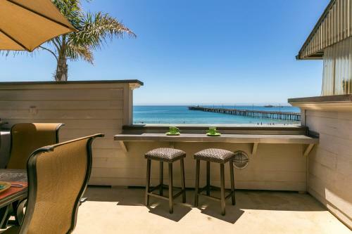 358 Front Street Two-bedroom Apartment