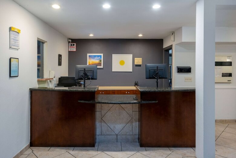 Hotel Days Inn Encinitas- Legoland Moonlight Beach