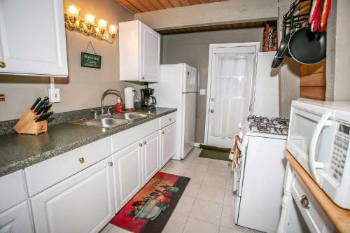 1628 - Coyote Den