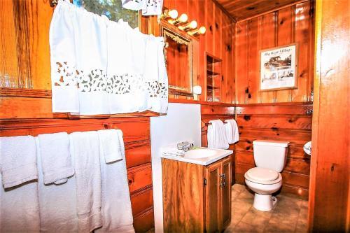 ~lupine Cabin #106~