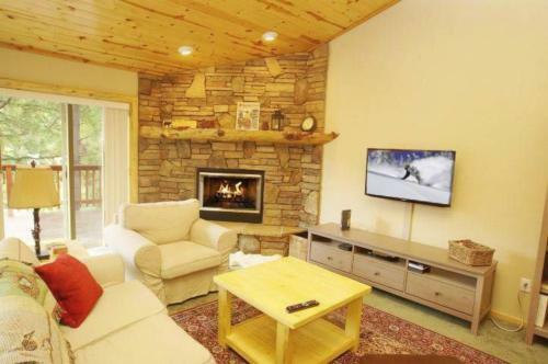 Snowy Evening Lodge