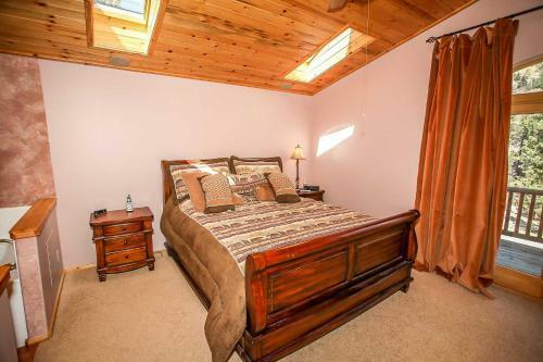 Gold Rush Lodge Retreat