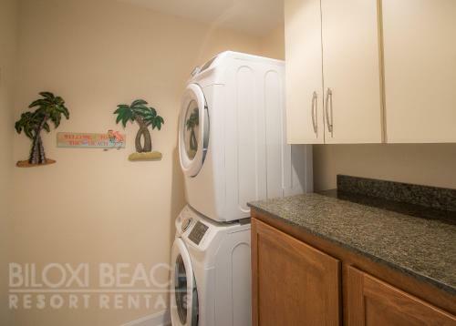 Ocean Club 1106 - Two Bedroom Apartment