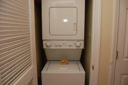 Oak Shores 160 - One Bedroom Apartment