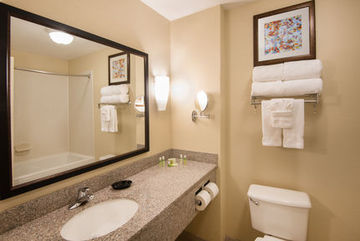 Holiday Inn Express Hotel & Suites Sharon-hermitage