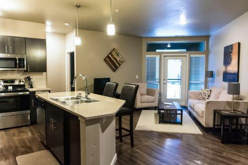 The District At Parkcenter Apartments