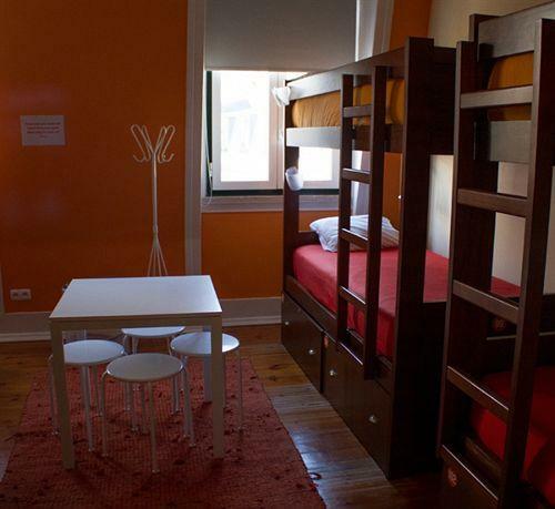 Hostal Lisb'on Hostel