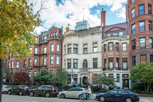 Back Bay Apartments Near Fenway Park