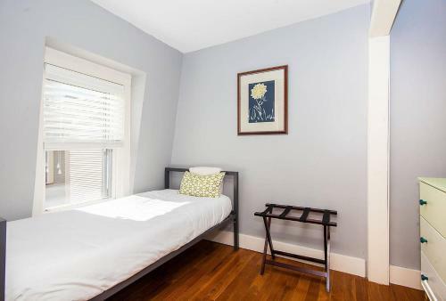 Apartamento Stayloom's Spacious, Stylish Destination | Near T