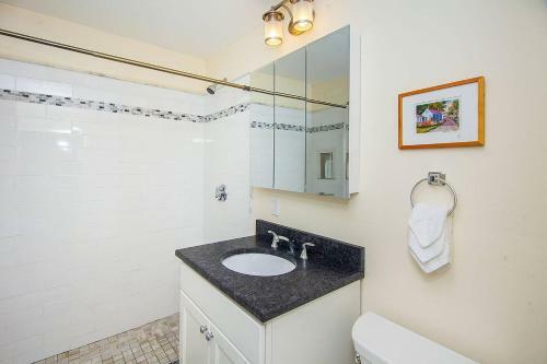 Apartamento Stayloom's Spacious, Stylish Destination | Near T