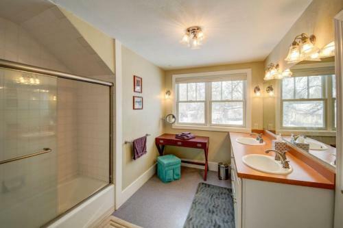 Bozeman - Cozy Downtown Hideaway