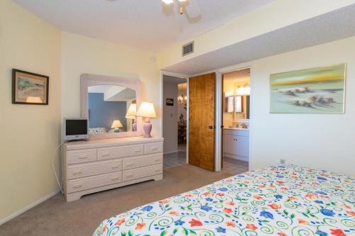 Waterway Two Bedroom Apartment, Unit 327