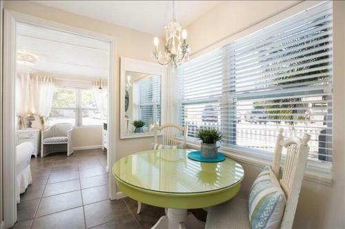 Lazy Daisy Villa
