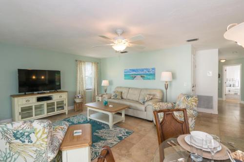 Bliss & Tonic Both Townhouse