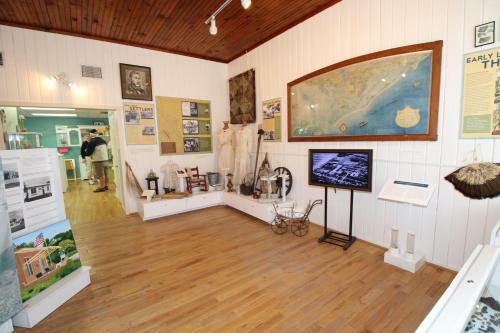 Absolute Anna Maria Two-bedroom Apartment