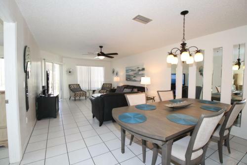 Absolute Anna Maria Two-bedroom Apartment