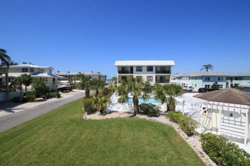 Absolute Anna Maria Two-bedroom Apartment
