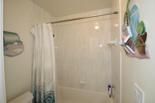 Absolute Anna Maria Two-bedroom Apartment