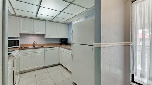 Apartamento Runaway Bay 242 - 1418878 Condo