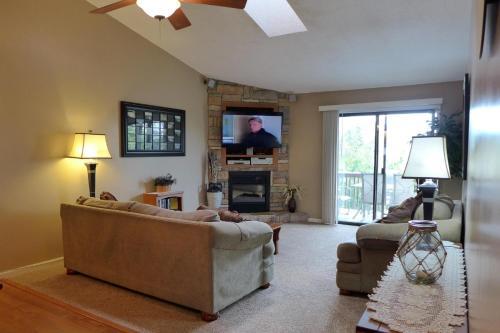 Penthouse Pointe Royale 2 Bedroom Condo (11-12)