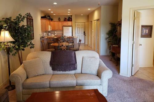 Royal Links At 1000 Hills Walk-in Two Bedroom