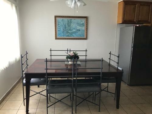 Apartamento Huge 2bd/2 Bath. Apt. Fully Furnished In Burbank