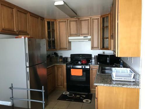 Apartamento Huge 2bd/2 Bath. Apt. Fully Furnished In Burbank