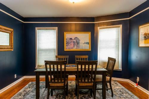 Wonderful West Side Entire House