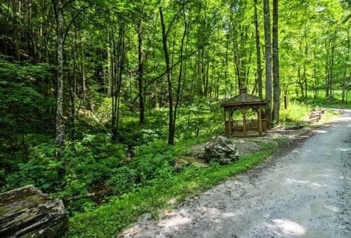 Lodge Nantahala Cabins