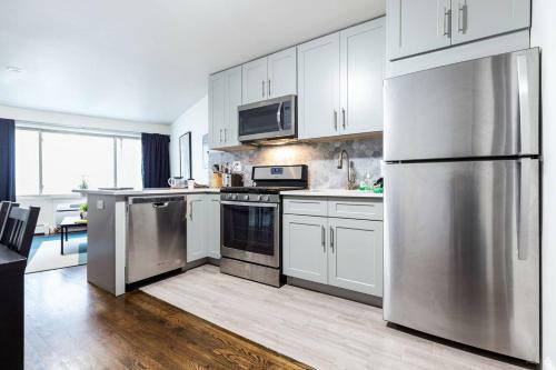 Apartamento New Spacious 5bd/2ba Duplex W/ Patio 5 Mins To Nyc