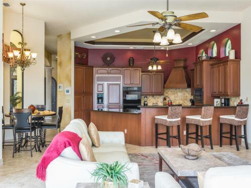 105 Sw 52nd Terrace Home