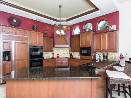 105 Sw 52nd Terrace Home