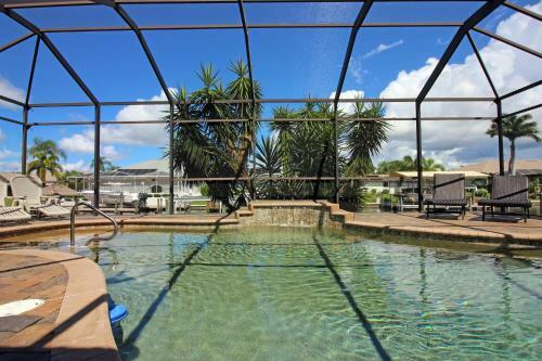 Waterfront Villa Id5218