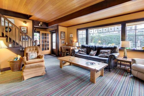 Historic Haystack Cabin