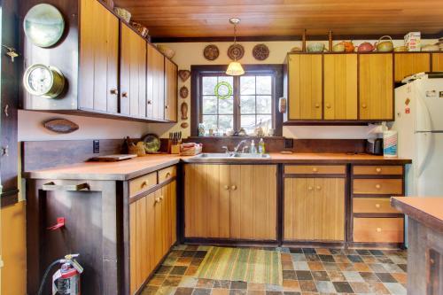 Historic Haystack Cabin