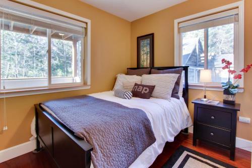 Ecola Park Cottage