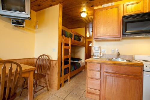 Posada Canyon Lakeview Resort