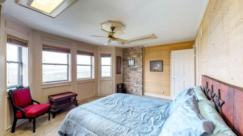 Maverick Mountaintop Retreat