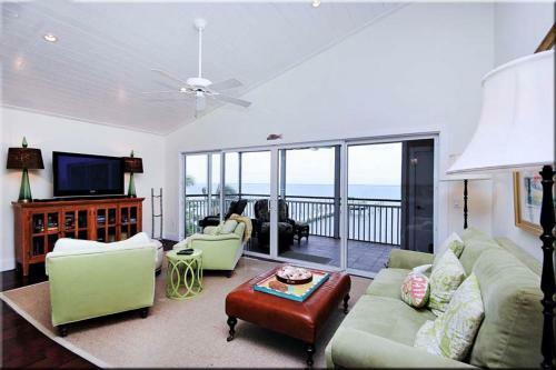 Apartamento Captiva Hide-a-way # 2b Condo