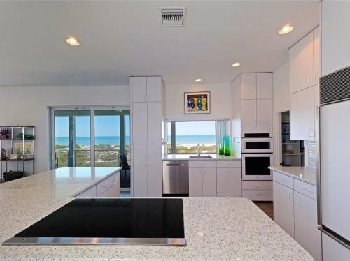 Captiva Rd Home 16500