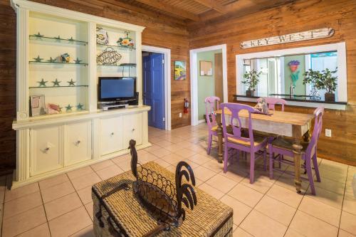 Bahama House