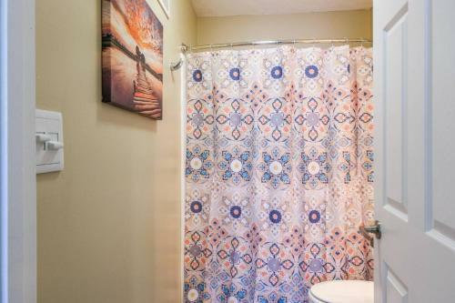 Apartamento Uptown Views @ Hidden Oasis | Walk To Stadium 2br