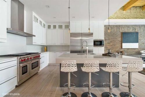 Apartamento Spacious & Private 3 Bdr Luxury Condo In Downtown!