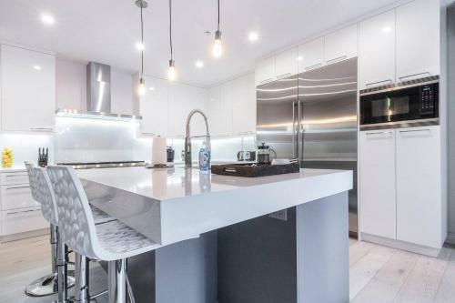Apartamento Spacious & Private 3 Bdr Luxury Condo In Downtown!
