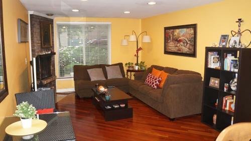 Apartamento Cozy 2 Bed / 2 Bath In Lincoln Park