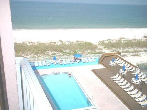 Apartamento Reef Club Luxury Beachfront Penthouse Condo