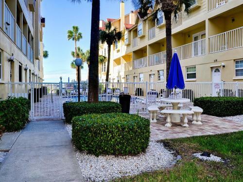 Sunset Villa Unit 104