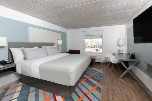 Hotel TRYP By Wyndham College Station