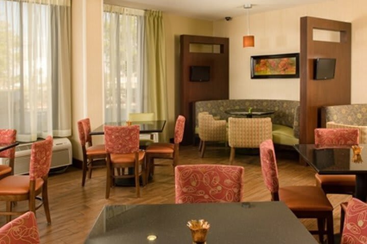 Hotel Hampton Inn Orlando-south Of Universal Studios